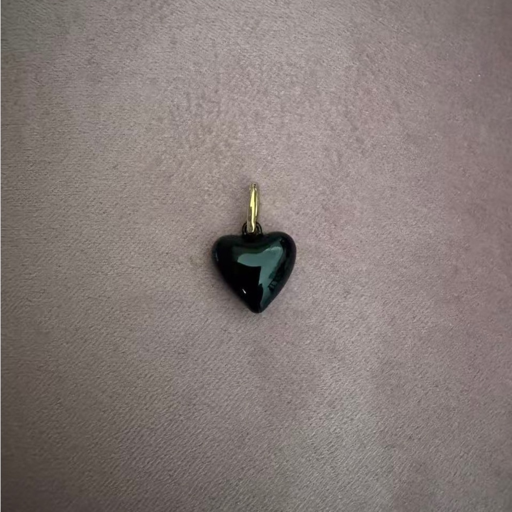Roxanne Assoulin The Mini Puffy Heart Charms black - Picture 2 of 2